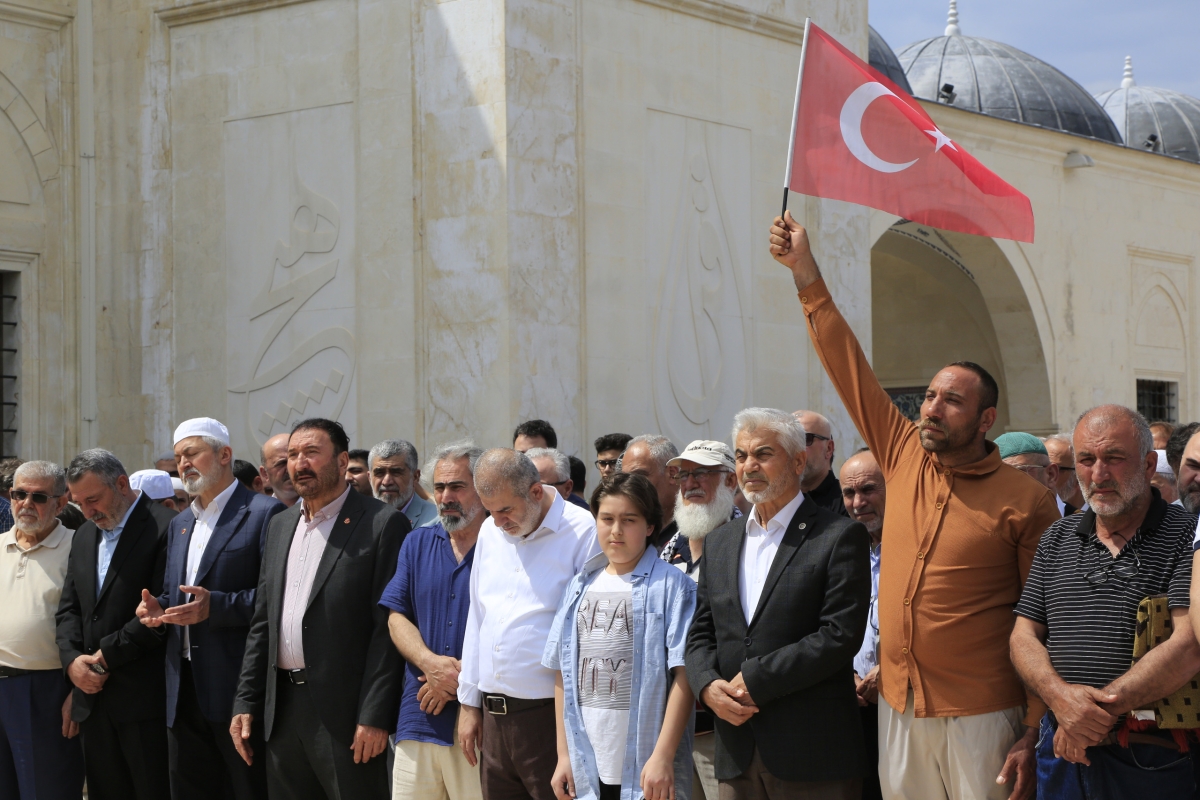 Filistin için gıyabi cenaze namazı kılındı
