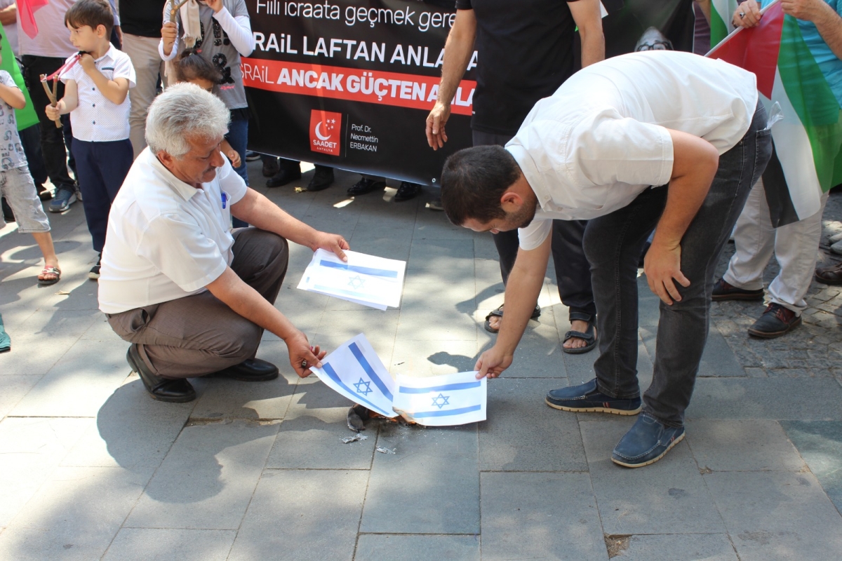 Kınamaktan Vazgeçin!