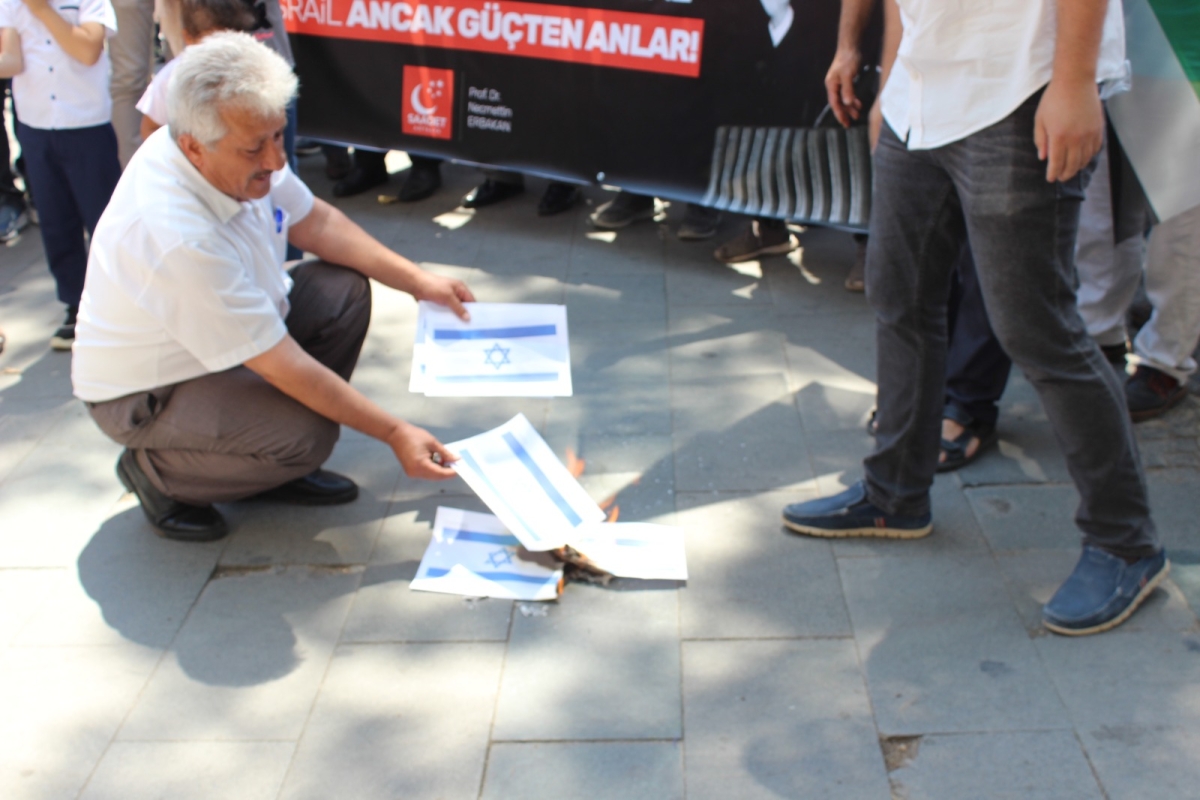Kınamaktan Vazgeçin!