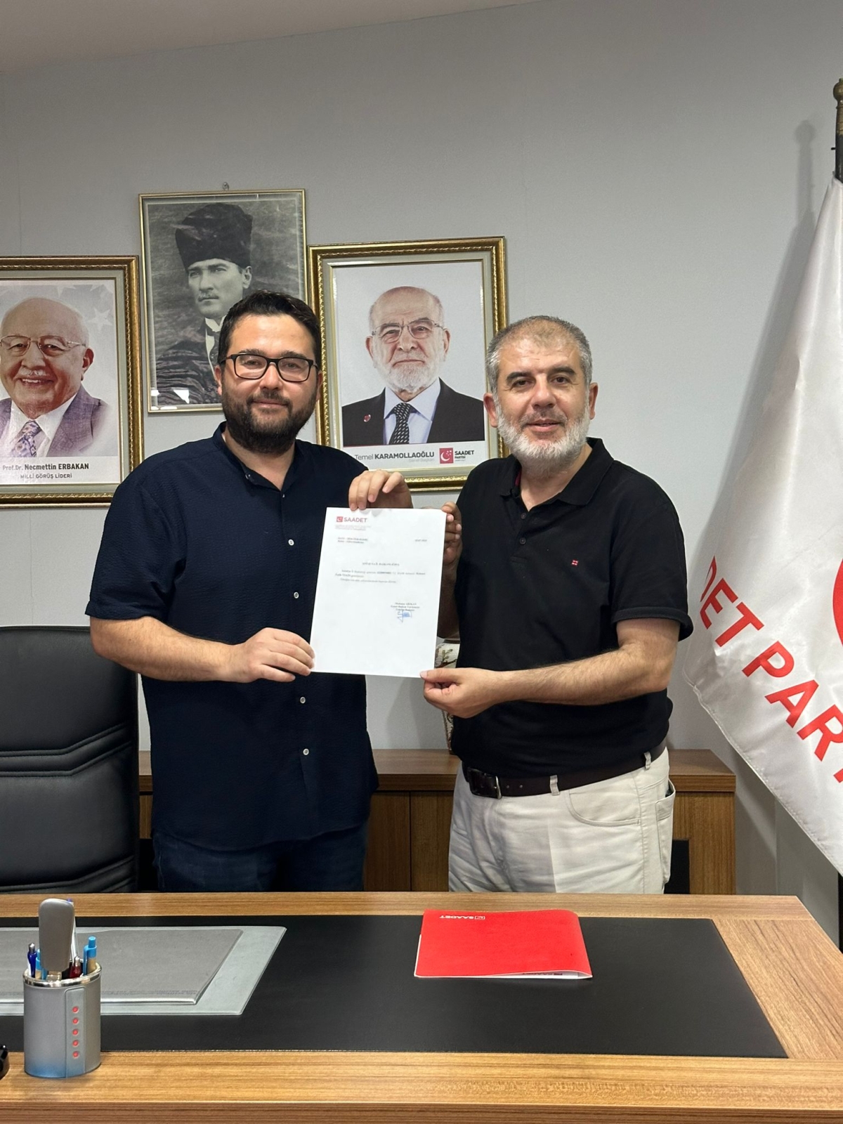 Antalya Saadet'te bayrak değişimi