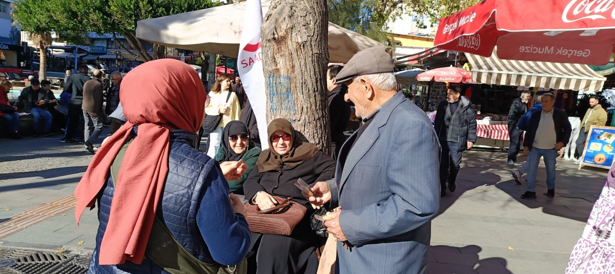 Çocuk Yoksulluğu Derinleşiyor