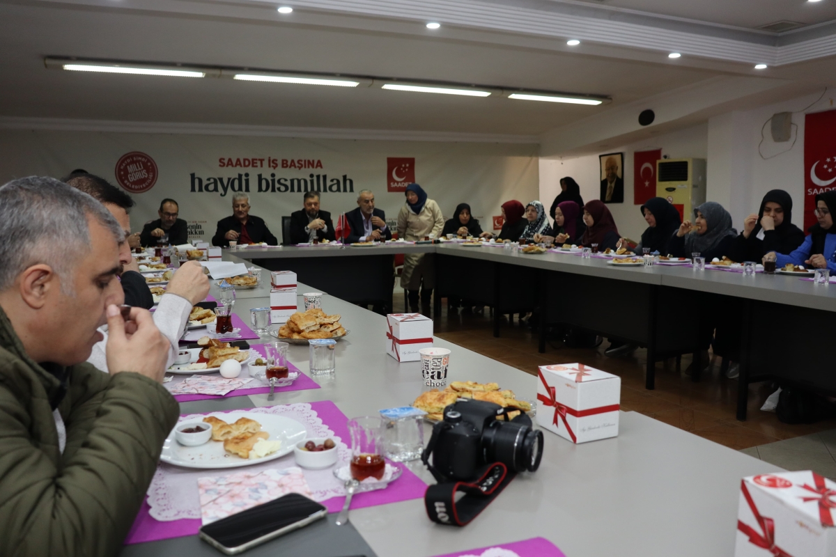 “Gazeteciler toplumun vicdanıdır”