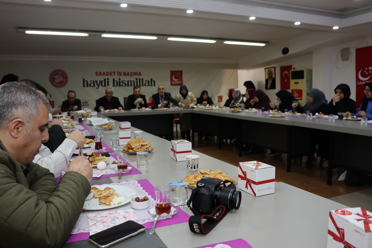 “Gazeteciler toplumun vicdanıdır”