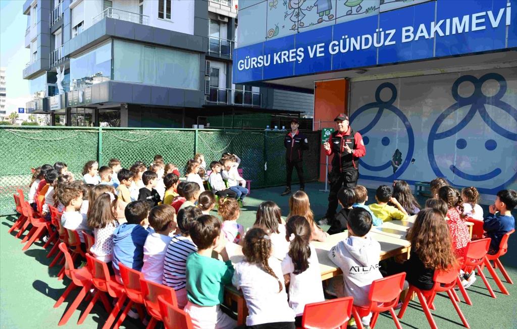 Bu kez tatbikata minikler katıldı