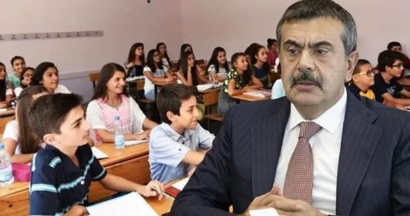 Tekin, yeni müfredat taslağını açıkladı! İşte eğitimde yeni dönem