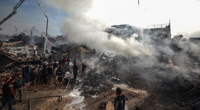 Gazze'de üzücü yangın: Çok sayıda ölü ve yaralı var
